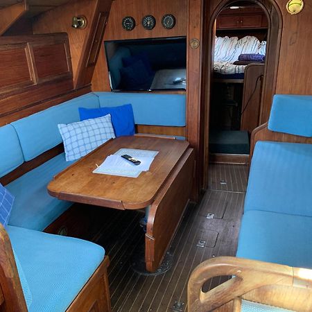Hotel Unique Wooden Sail Yacht + 2 Bikes Included! Sant Adrià de Besòs Exterior foto